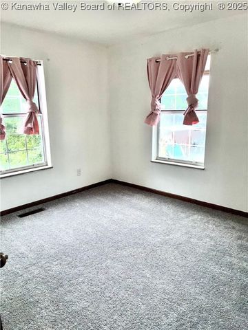 12240 Coal River Road, St Albans, WV 25177