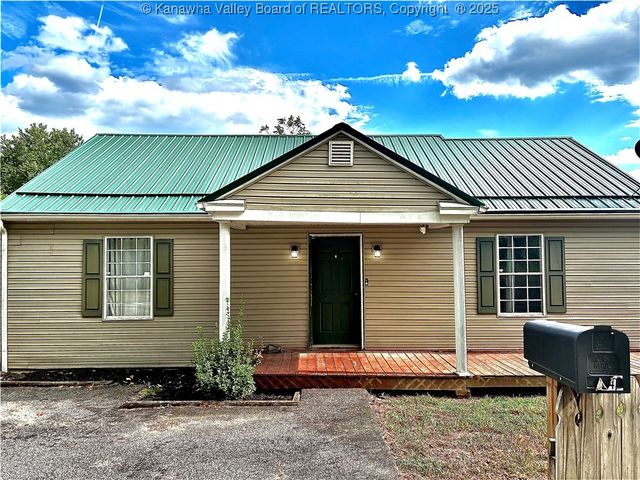 12240 Coal River Road, St Albans, WV 25177