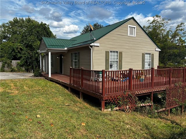 12240 Coal River Road, St Albans, WV 25177