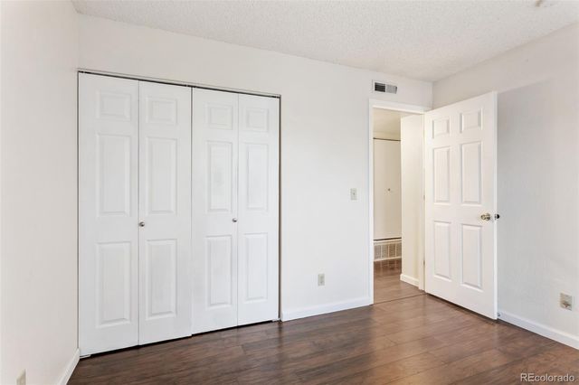 6435 S Dayton Street 302, Englewood, CO 80111