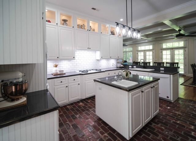134 Spring Lake Drive, Dunlap, TN 37327