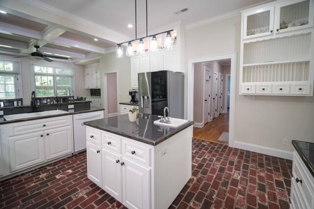 134 Spring Lake Drive, Dunlap, TN 37327