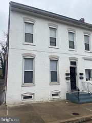 222 W FRANKLIN ST #2W, Hagerstown, MD 21740