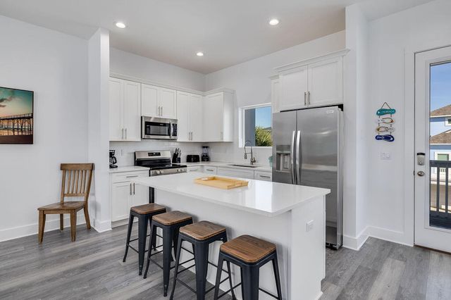 1421 Sonata Court, Navarre, FL 32566