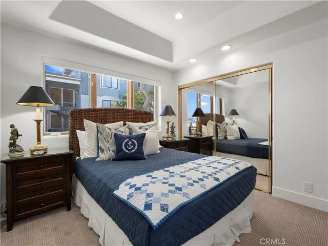 300 S Bay Front, Newport Beach, CA 92662