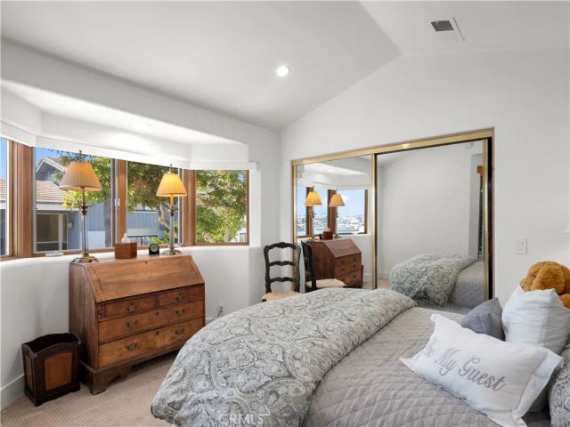 300 S Bay Front, Newport Beach, CA 92662