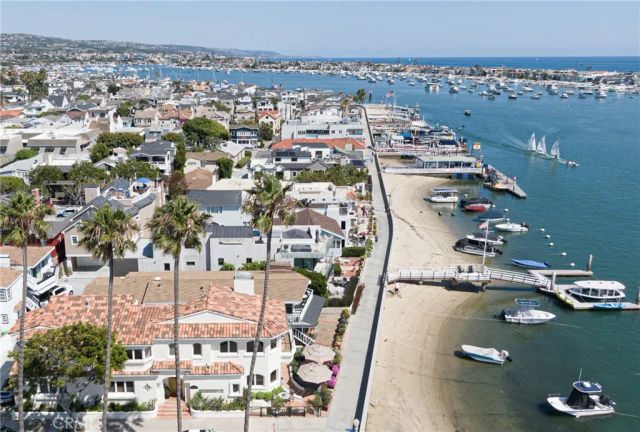 300 S Bay Front, Newport Beach, CA 92662