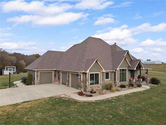 24992 CR 234 Road, Carrollton, MO 64633