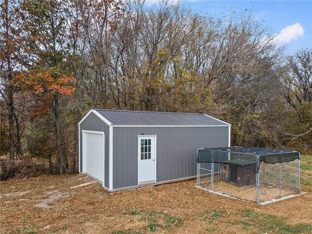 24992 CR 234 Road, Carrollton, MO 64633