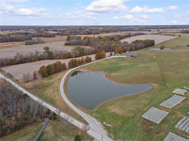 24992 CR 234 Road, Carrollton, MO 64633