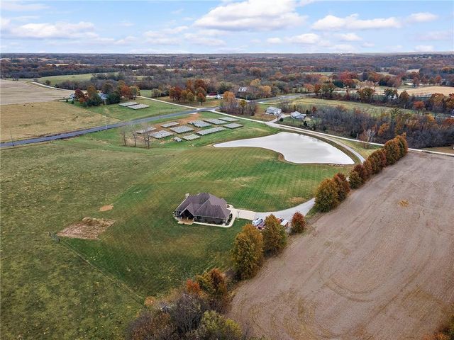 24992 CR 234 Road, Carrollton, MO 64633