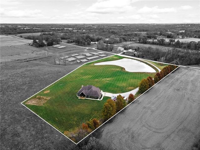 24992 CR 234 Road, Carrollton, MO 64633