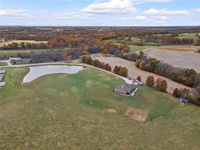 24992 CR 234 Road, Carrollton, MO 64633