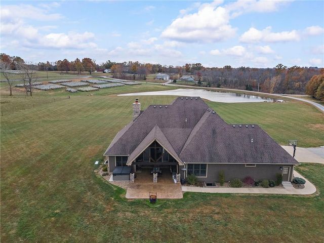 24992 CR 234 Road, Carrollton, MO 64633
