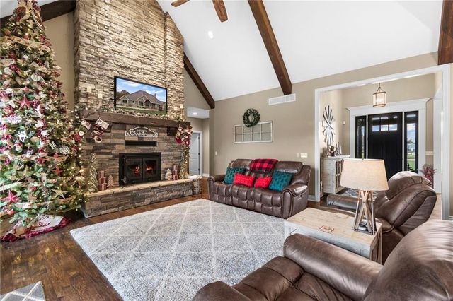 24992 CR 234 Road, Carrollton, MO 64633