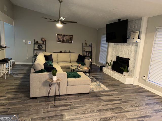 378 Park Ridge Circle, Riverdale, GA 30274