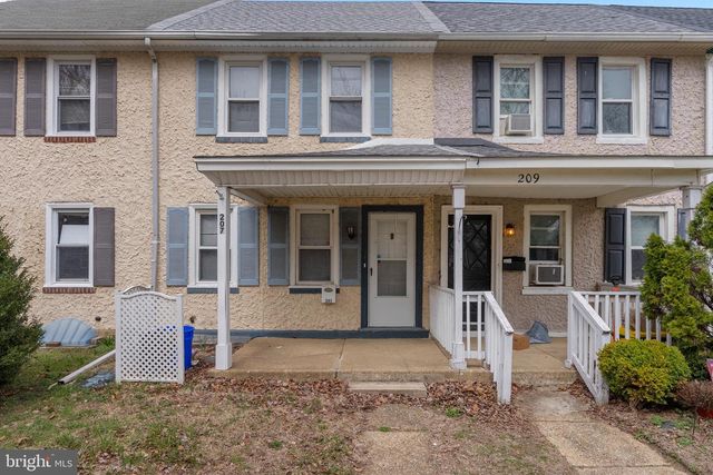 207 NEW JERSEY RD, Brooklawn, NJ 08030