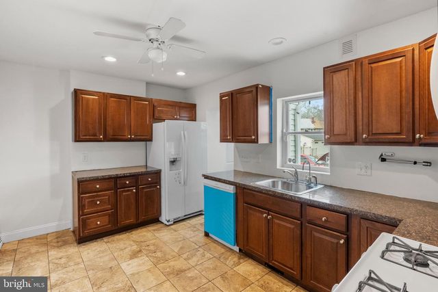 207 NEW JERSEY RD, Brooklawn, NJ 08030