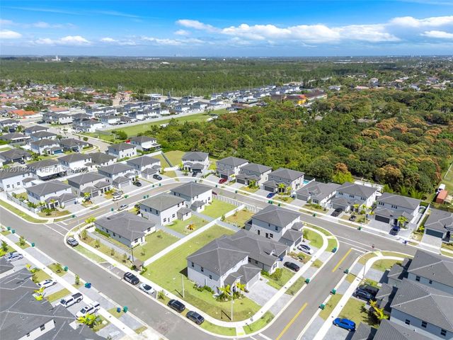 13629 SW 186th Ln, Miami, FL 33177