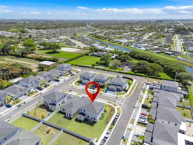 13629 SW 186th Ln, Miami, FL 33177