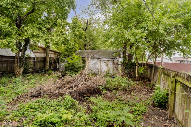 1075 E Hanna Avenue, Indianapolis, IN 46227