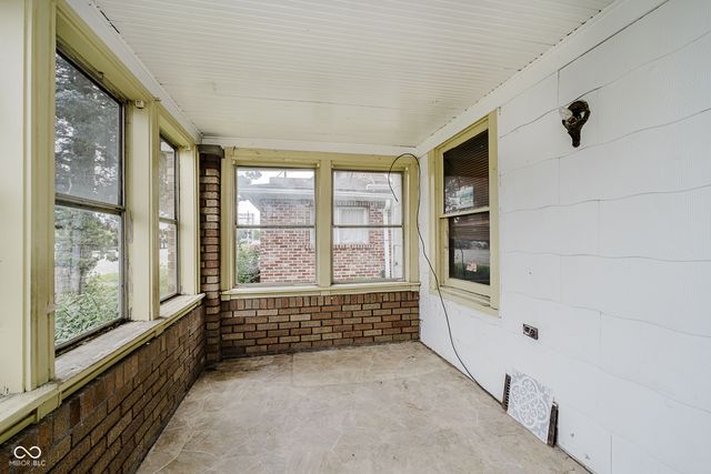 1075 E Hanna Avenue, Indianapolis, IN 46227