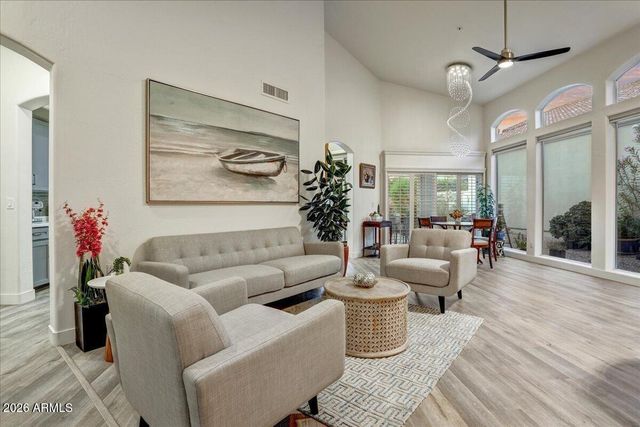 11818 E Del Timbre Drive, Scottsdale, AZ 85259