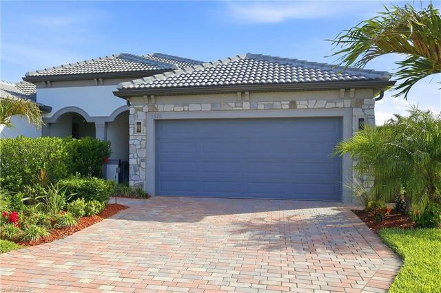 3520 Stoneville DR, Alva, FL 33920