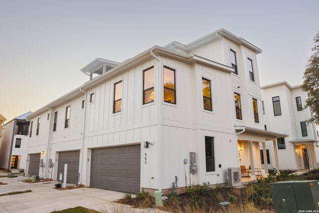 543 McMonigal Pl Bldg 1, San Antonio, TX 78210