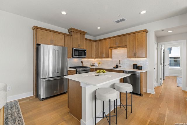 543 McMonigal Pl Bldg 1, San Antonio, TX 78210