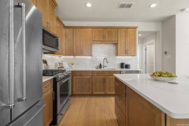 543 McMonigal Pl Bldg 1, San Antonio, TX 78210