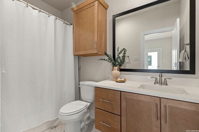 543 McMonigal Pl Bldg 1, San Antonio, TX 78210