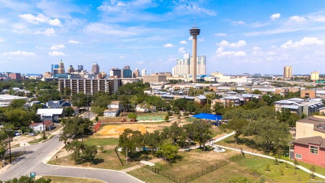 543 McMonigal Pl Bldg 1, San Antonio, TX 78210