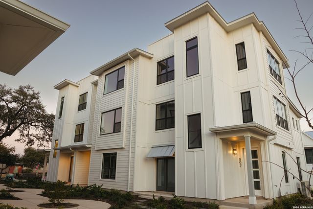 543 McMonigal Pl Bldg 1, San Antonio, TX 78210