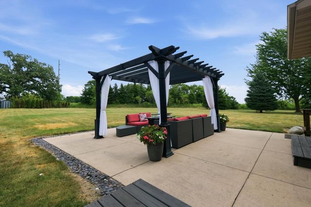 3673 Graham Paige Road, Cottage Grove, WI 53527