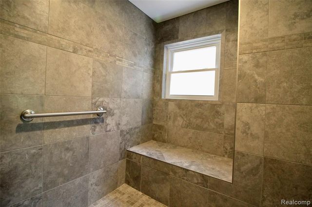 8372 Parshallville Road, Fenton, MI 48430