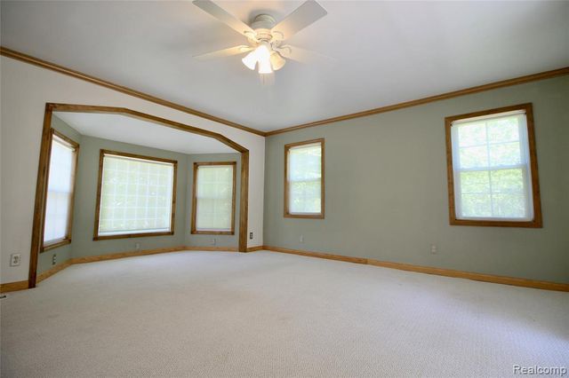 8372 Parshallville Road, Fenton, MI 48430