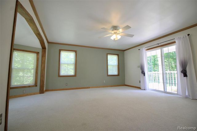 8372 Parshallville Road, Fenton, MI 48430