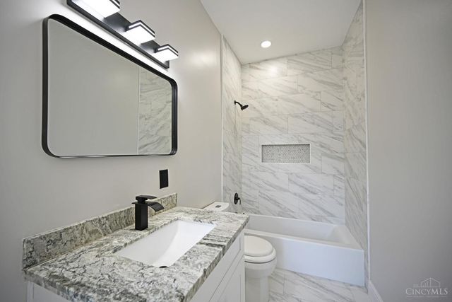 925 State Avenue, Cincinnati, OH 45204
