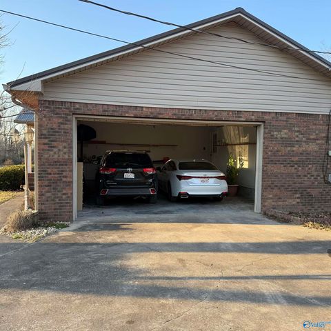 190 Stardust Drive, Boaz, AL 35956