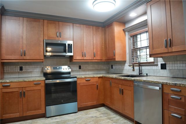 1589 Bartley Road, Dayton, OH 45414