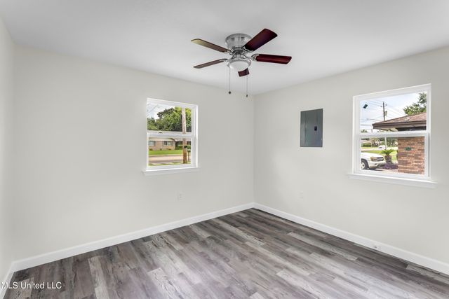 2223 Popps Ferry Road, Biloxi, MS 39532