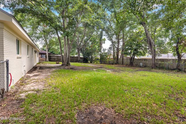 2223 Popps Ferry Road, Biloxi, MS 39532