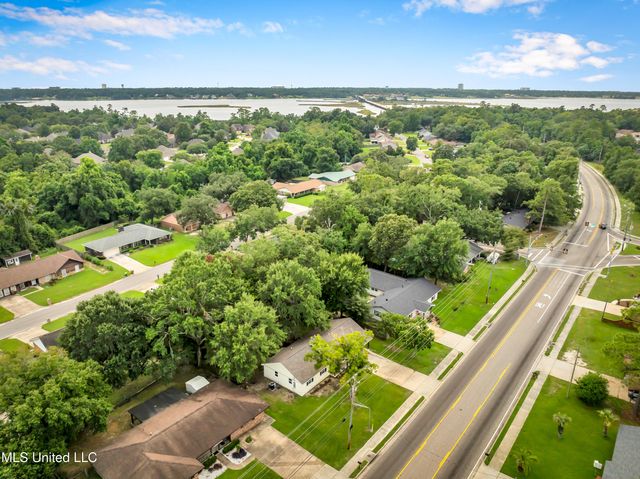 2223 Popps Ferry Road, Biloxi, MS 39532