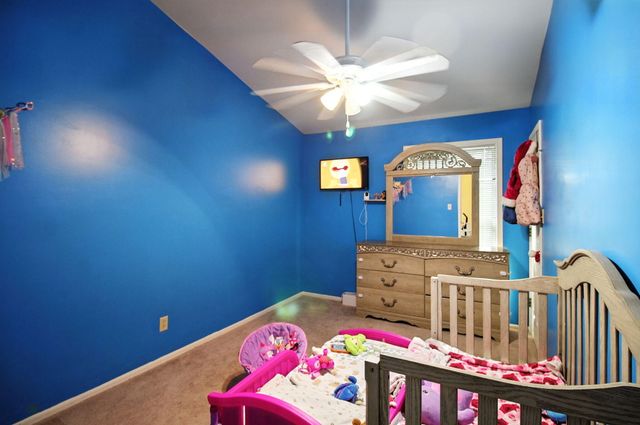 2110 Yorktowne Drive, Valparaiso, IN 46383