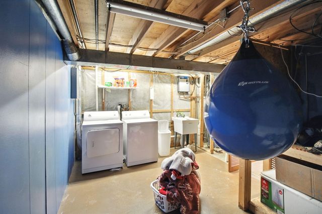 2110 Yorktowne Drive, Valparaiso, IN 46383