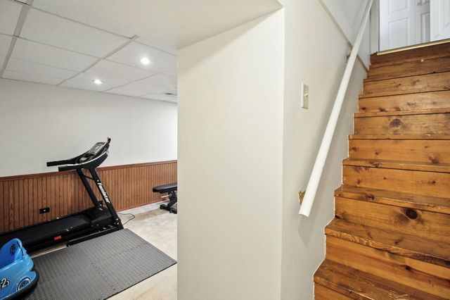 2110 Yorktowne Drive, Valparaiso, IN 46383