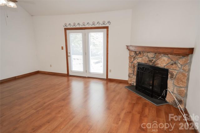 100 Willow Run Drive 17, Gastonia, NC 28056
