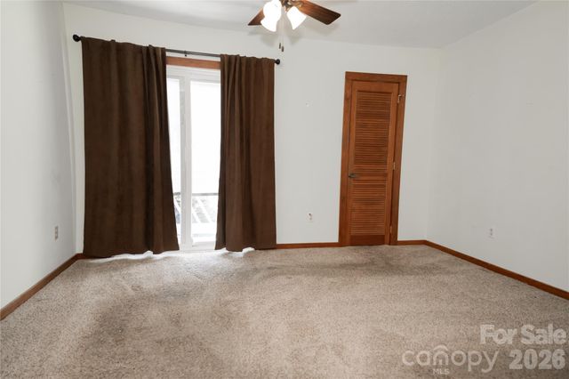 100 Willow Run Drive 17, Gastonia, NC 28056