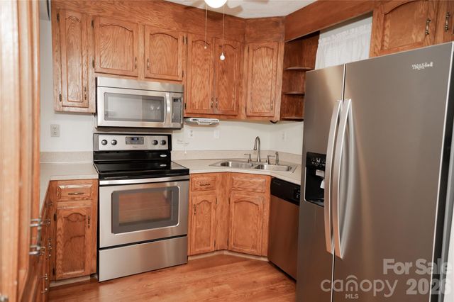 100 Willow Run Drive 17, Gastonia, NC 28056